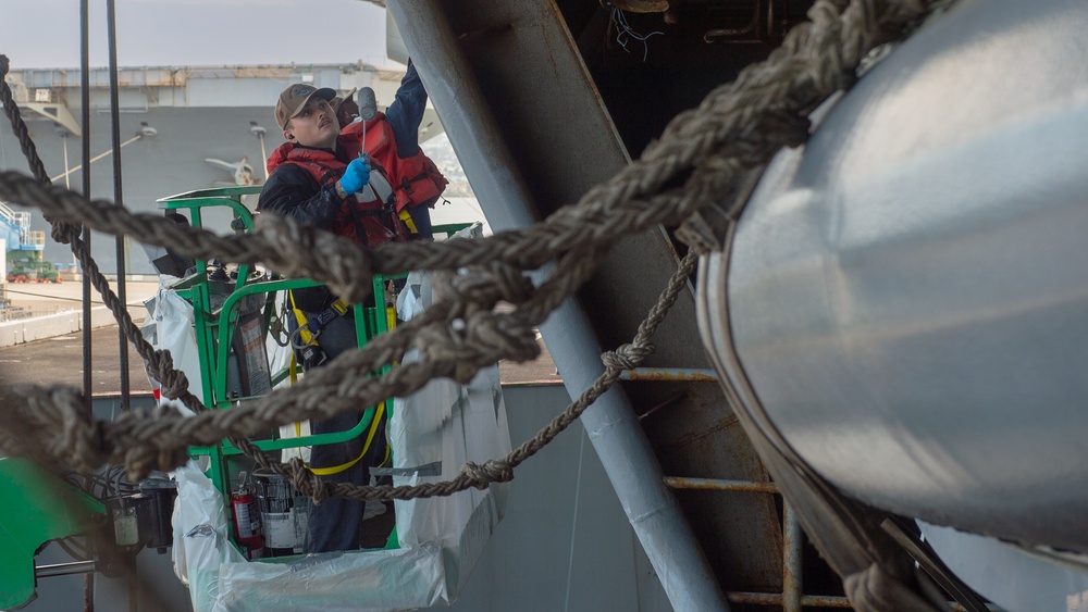USS Theodore Roosevelt Maintenance