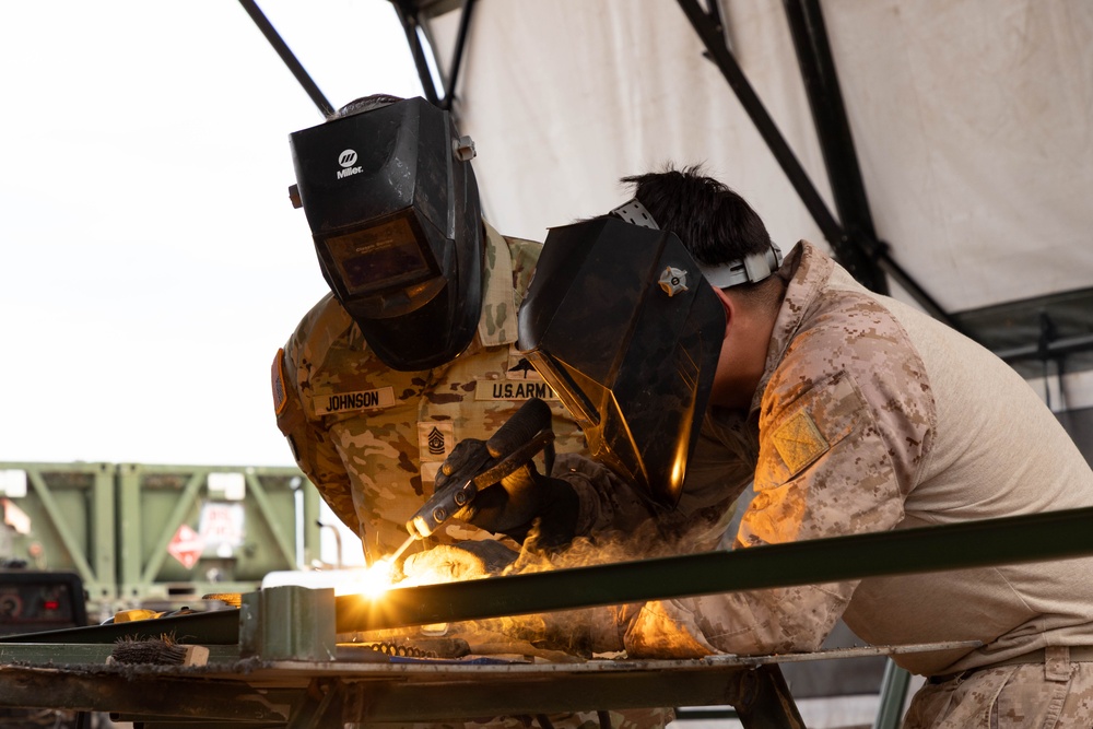 Joint Task Force-Southern Border leadership visits Combat Logistics Battalion 15
