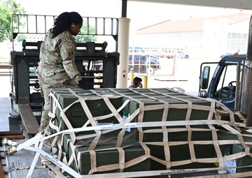 908th MSG units provide a fresh look on classic training