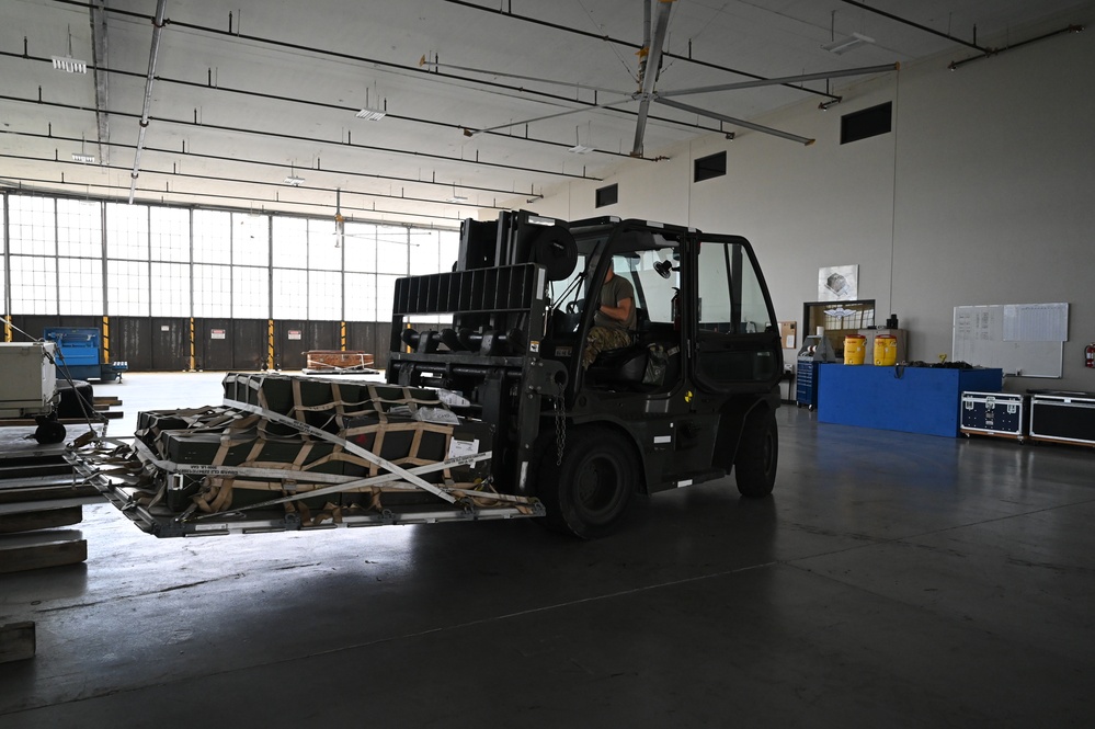 908th MSG units provide a fresh look on classic training