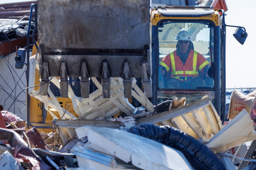 Building 1400 demolition begins