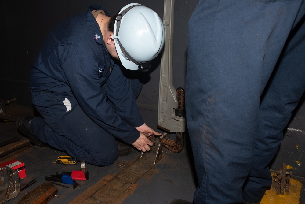 Sailors Maintain Readiness Aboard USS Ronald Reagan
