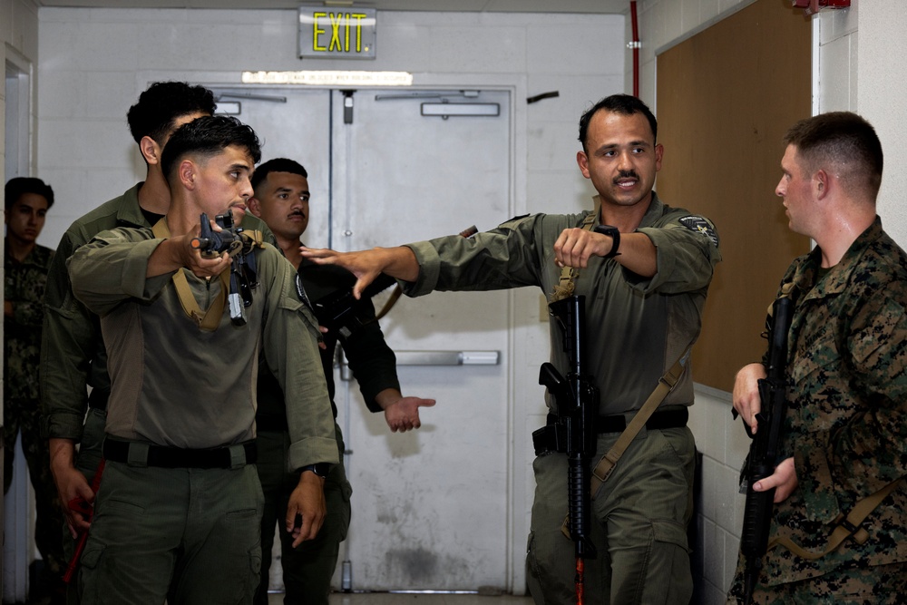 MCAS Miramar Special Reaction Team room clearing and grappling during SRT tryouts