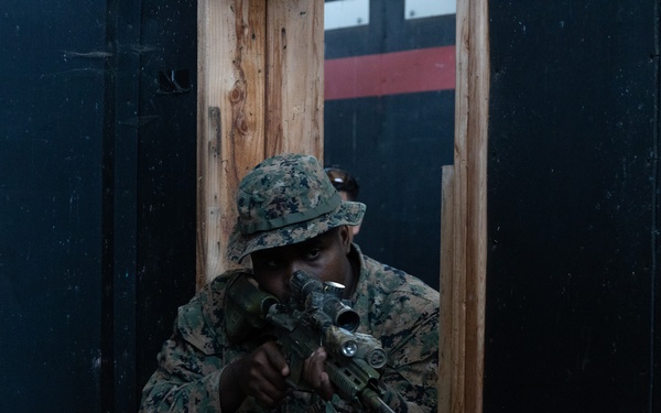 1/1 Conducts Raid Leaders Course