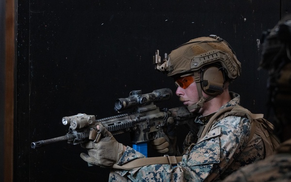 1/1 Conducts Raid Leaders Course