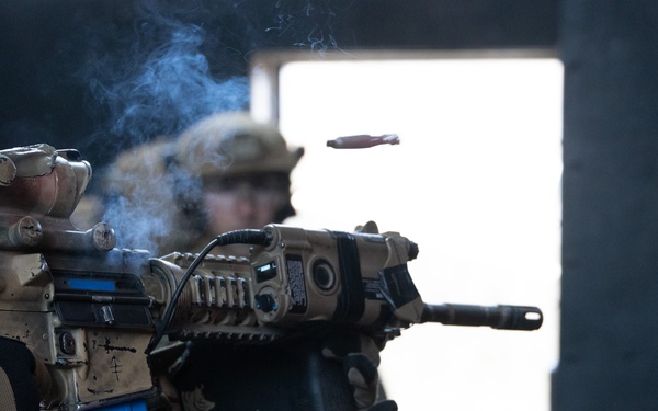 1/1 Conducts Raid Leaders Course