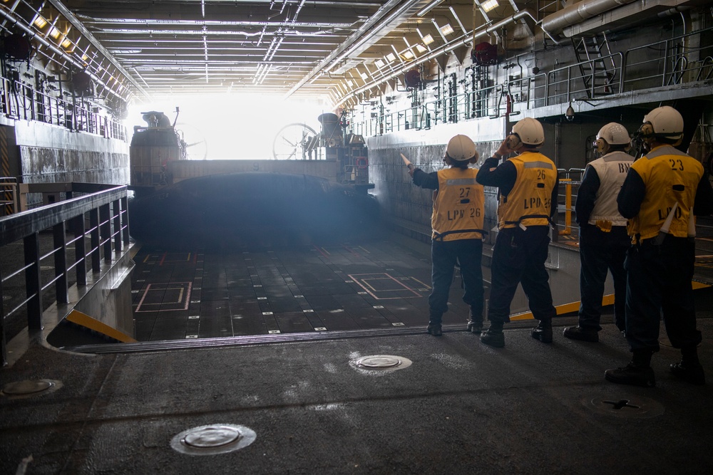 USS John P Murtha conducts well deck operations