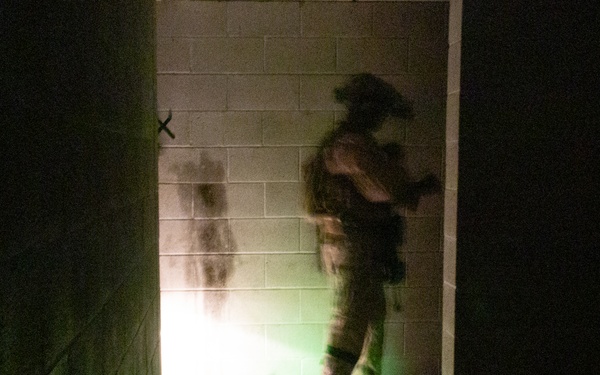 1/1 Conducts Raid Leaders Course