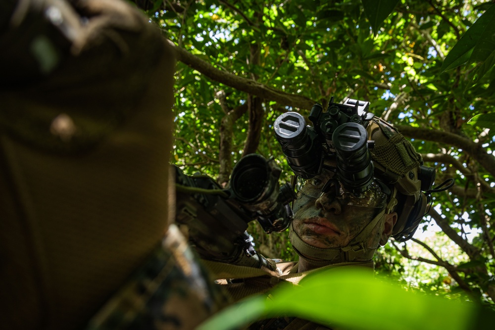 31st MEU | Marines innovate night vision attachments