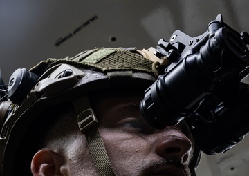 31st MEU | Marines innovate night vision attachments