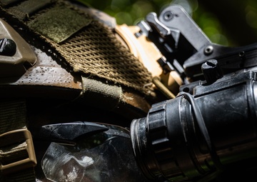 31st MEU | Marines innovate night vision attachments