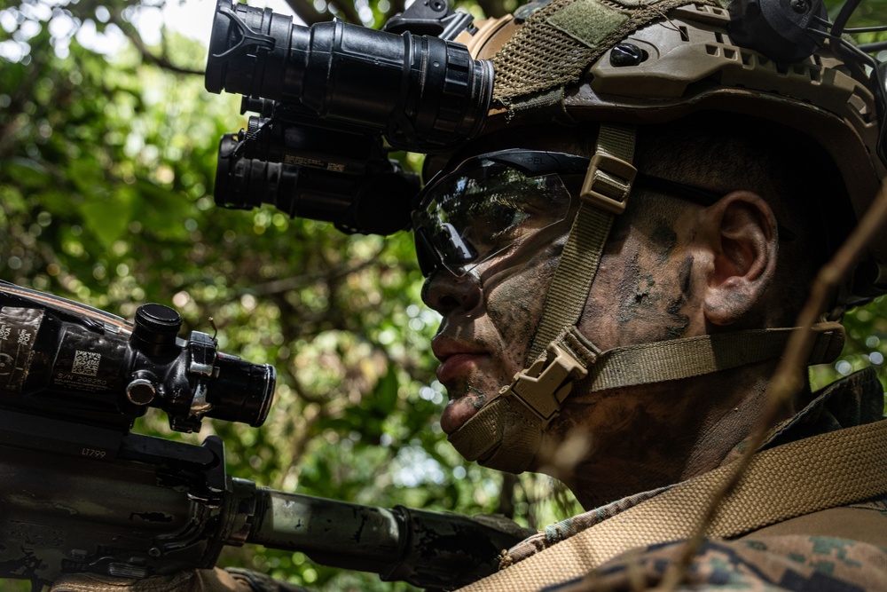 31st MEU | Marines innovate night vision attachments