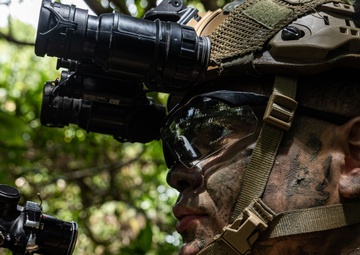 31st MEU | Marines innovate night vision attachments