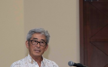 Ambassador in Charge of Okinawan Affairs briefs Okinawa-based Sailors