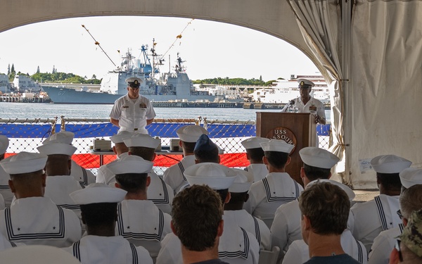 Fleet Master Chief Don Davis speaks at the CPO Legacy Academy graduation