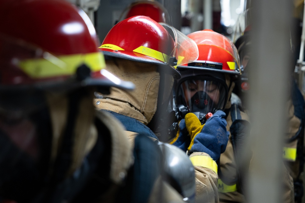 Integrated Training Team General Quarters Drill Aboard USS Curtis Wilbur (DDG 54)