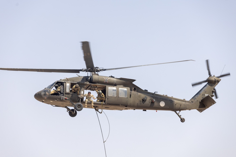 TSAAS Cadre Trains Soldiers in SPIES