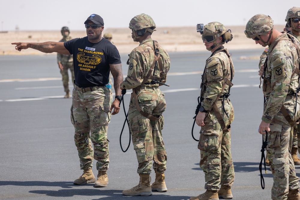 TSAAS Cadre Trains Soldiers in SPIES