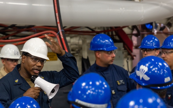 Wasp Sailors Simulate General Quarters