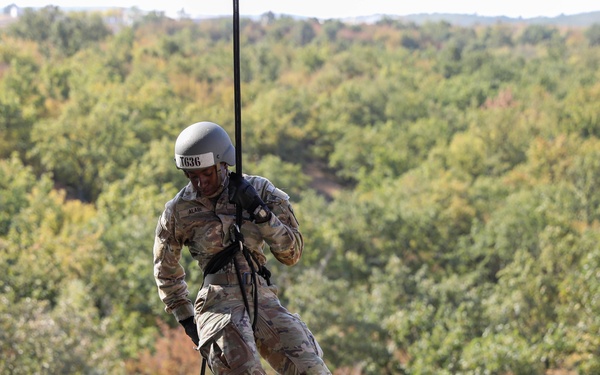The Sabalauski Air Assault School Conducts the Rappel Tower in Bulgaria