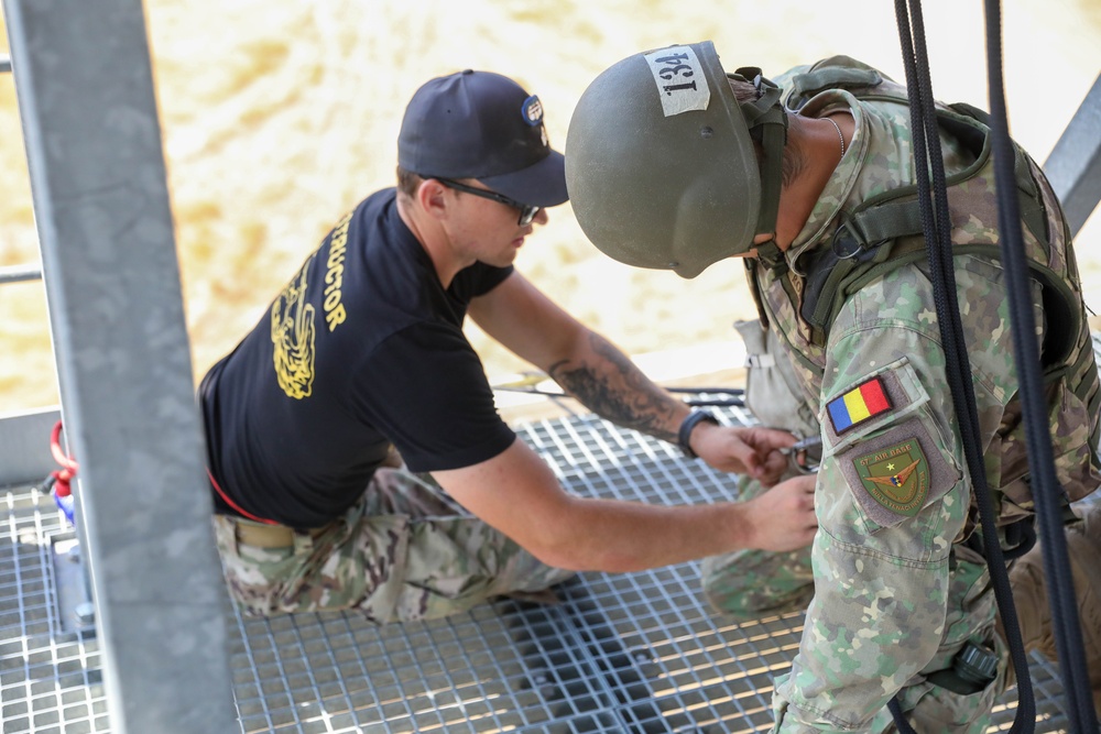 The Sabalauski Air Assault School Conducts the Rappel Tower in Bulgaria