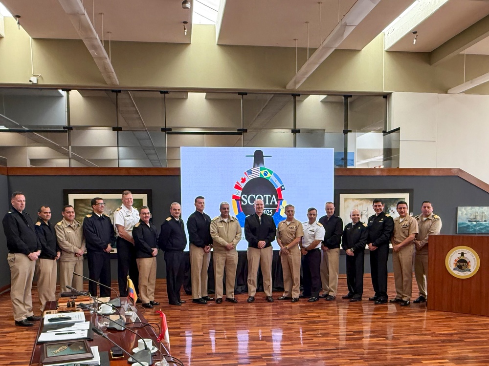 SCOTA25 Leadership Pose for a Photo