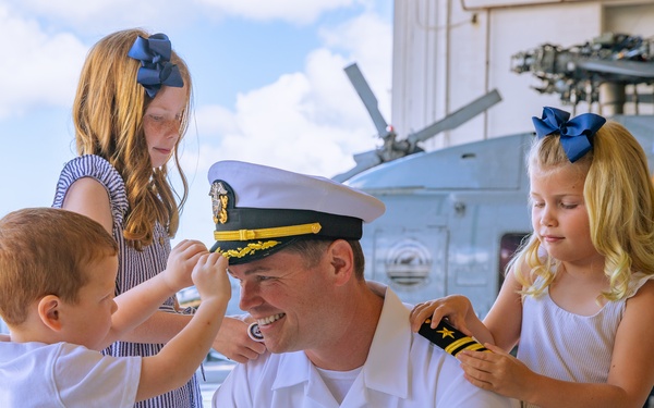 VX-1 hosts promotion ceremony