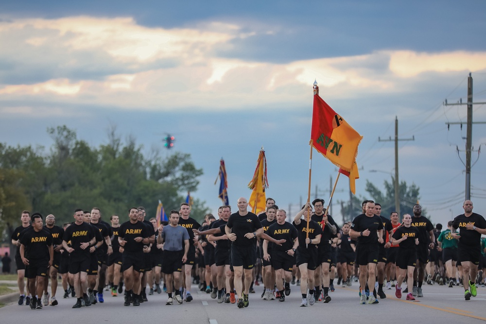 Air Cav joins 1st Cavalry Division Run during CAV Week 104