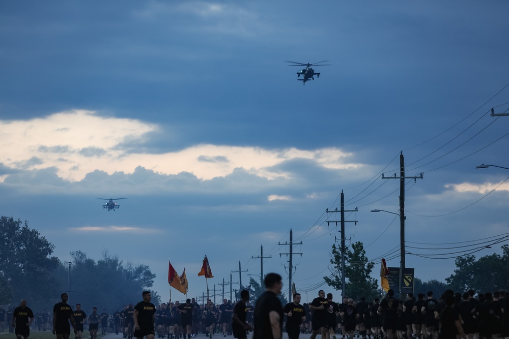 Air Cav joins 1st Cavalry Division Run during CAV Week 104
