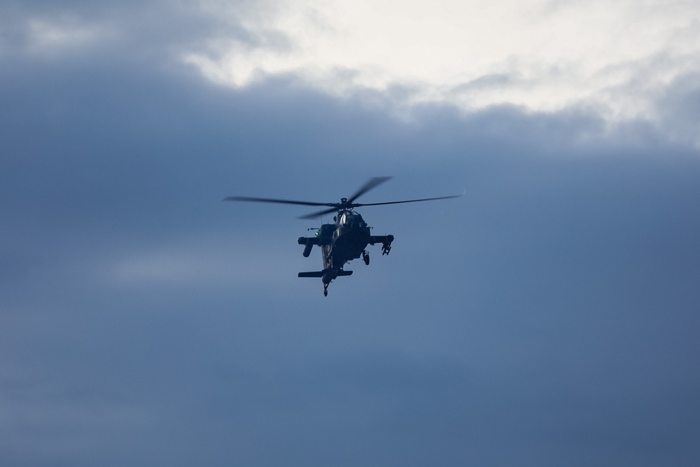 Air Cav joins 1st Cavalry Division Run during CAV Week 104