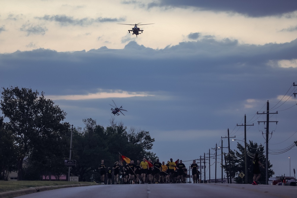 Air Cav joins 1st Cavalry Division Run during CAV Week 104