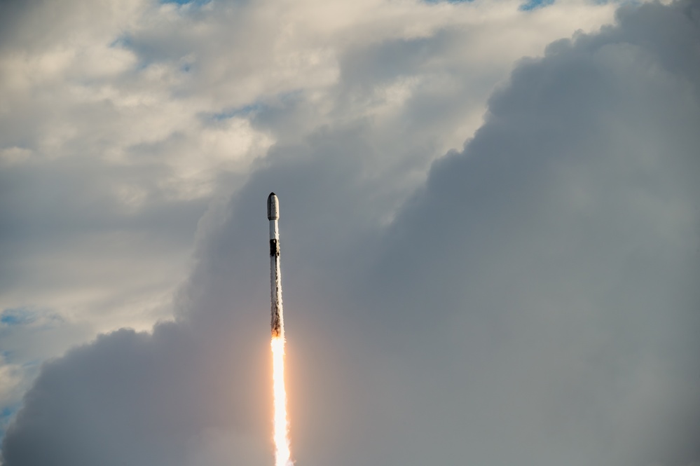 Starlink 10-22 Launches from Cape Canaveral Space Force Station