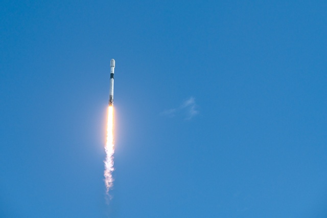 Starlink 10-22 Launches from Cape Canaveral Space Force Station