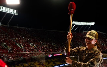 Whiteman AFB first sergeant rallies crowd during Kansas City Chiefs game