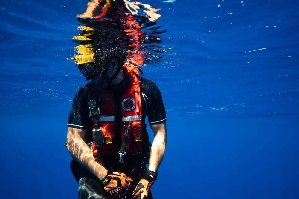 U.S. Coast Guard Air Station Barbers Point conducts training