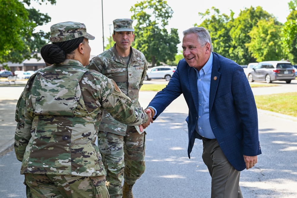 Scott partners with VA St Louis Healthcare System for new on-base clinic&amp;#xA;