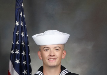 Yates Earns Military Excellence Award at Recruit Training Command