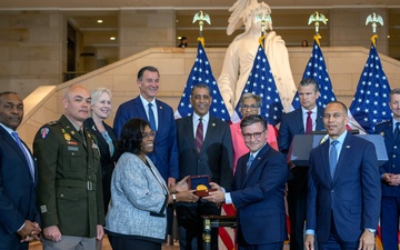 NY National Guard's Harlem Hellfighters honored by Congress