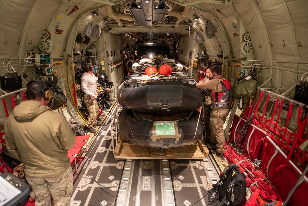 Emerald Warrior sharpens maritime skills for Kentucky Air Guard special operators in St. Croix