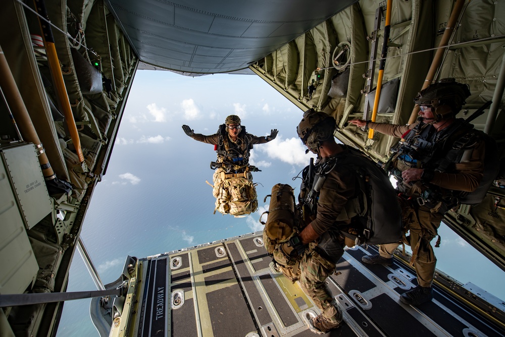 Emerald Warrior sharpens maritime skills for Kentucky Air Guard special operators in St. Croix