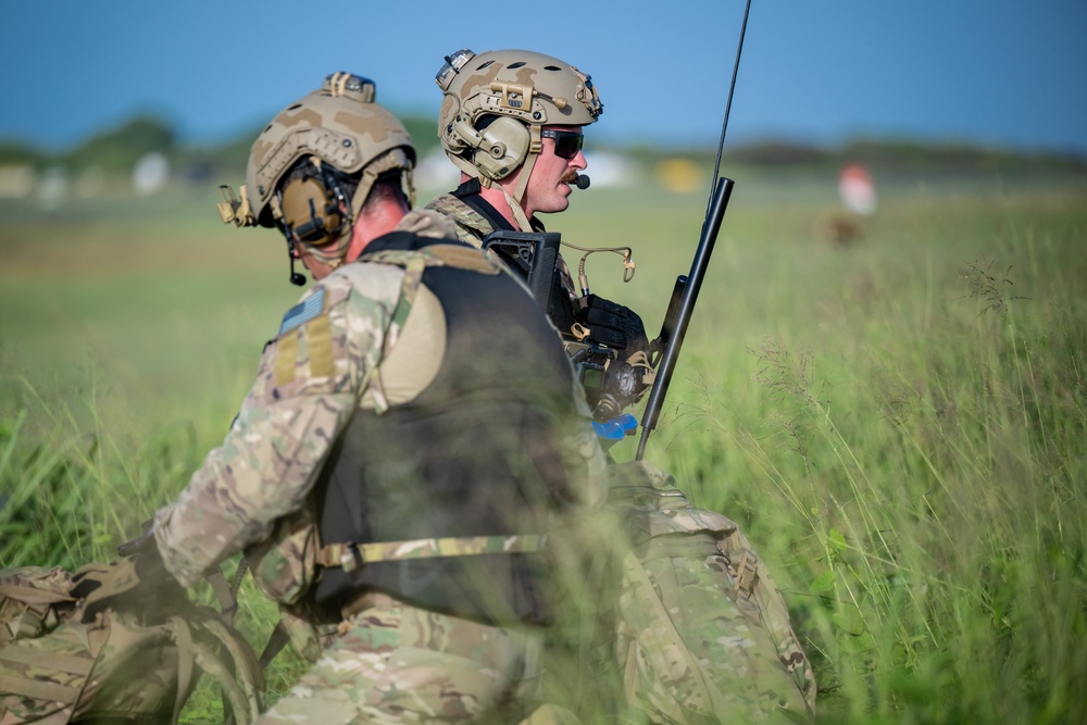 Emerald Warrior sharpens maritime skills for Kentucky Air Guard special operators in St. Croix