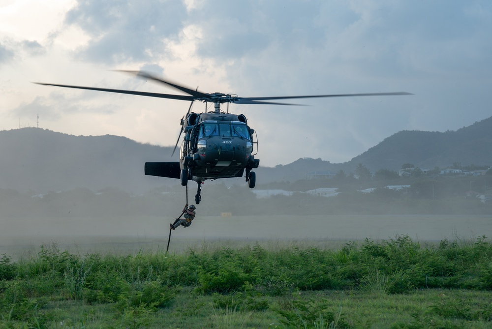 Emerald Warrior sharpens maritime skills for Kentucky Air Guard special operators in St. Croix