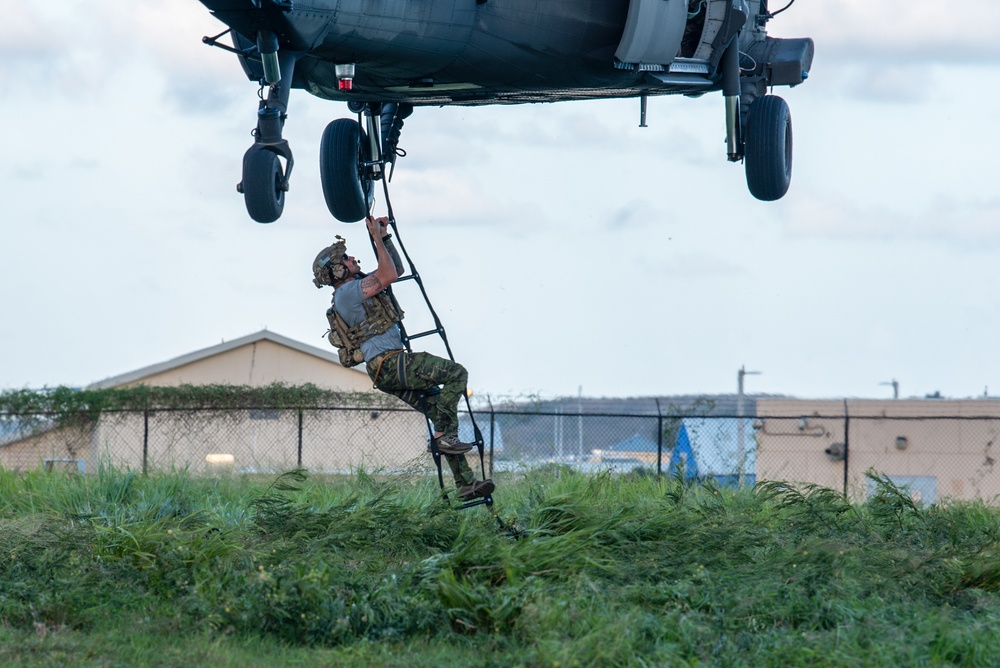 Emerald Warrior sharpens maritime skills for Kentucky Air Guard special operators in St. Croix