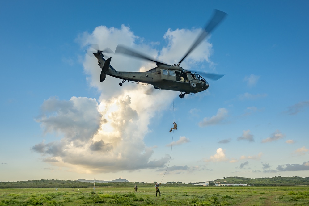 Emerald Warrior sharpens maritime skills for Kentucky Air Guard special operators in St. Croix