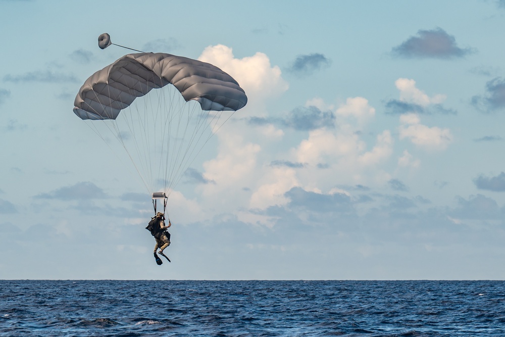 Emerald Warrior sharpens maritime skills for Kentucky Air Guard special operators in St. Croix