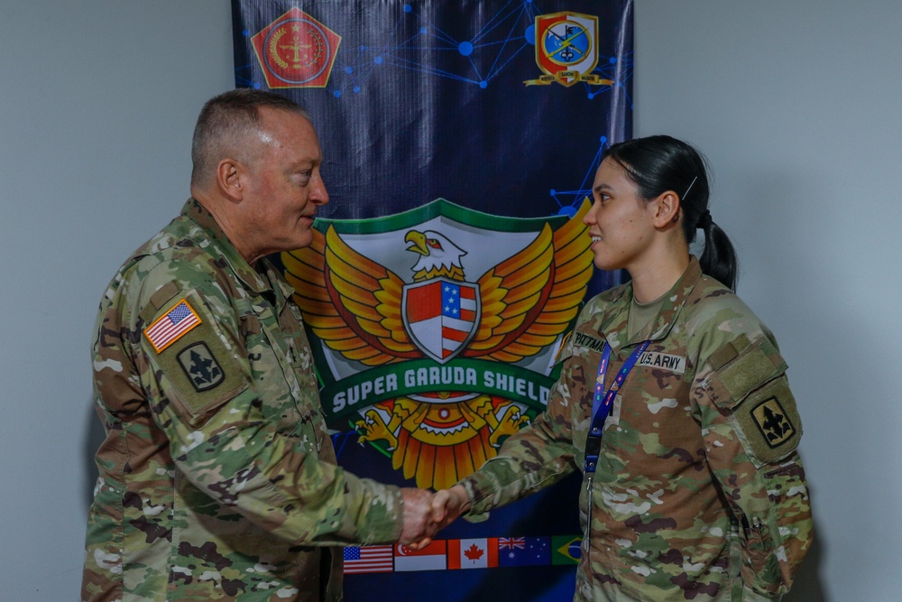 Hawaii Adjutant General visits CYBEREX Super Garuda Shield 25