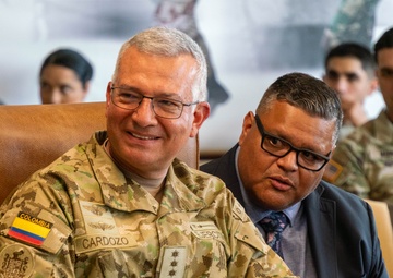 Colombian Army leadership visits Fort Hood
