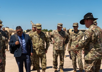 Colombian Army leadership visits Fort Hood
