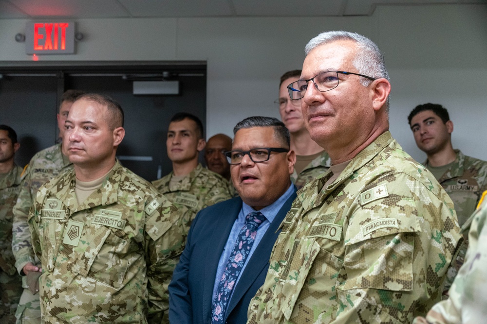 Colombian Army leadership visits Fort Hood