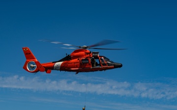 U.S. Coast Guard Air Station Barbers Point conducts training